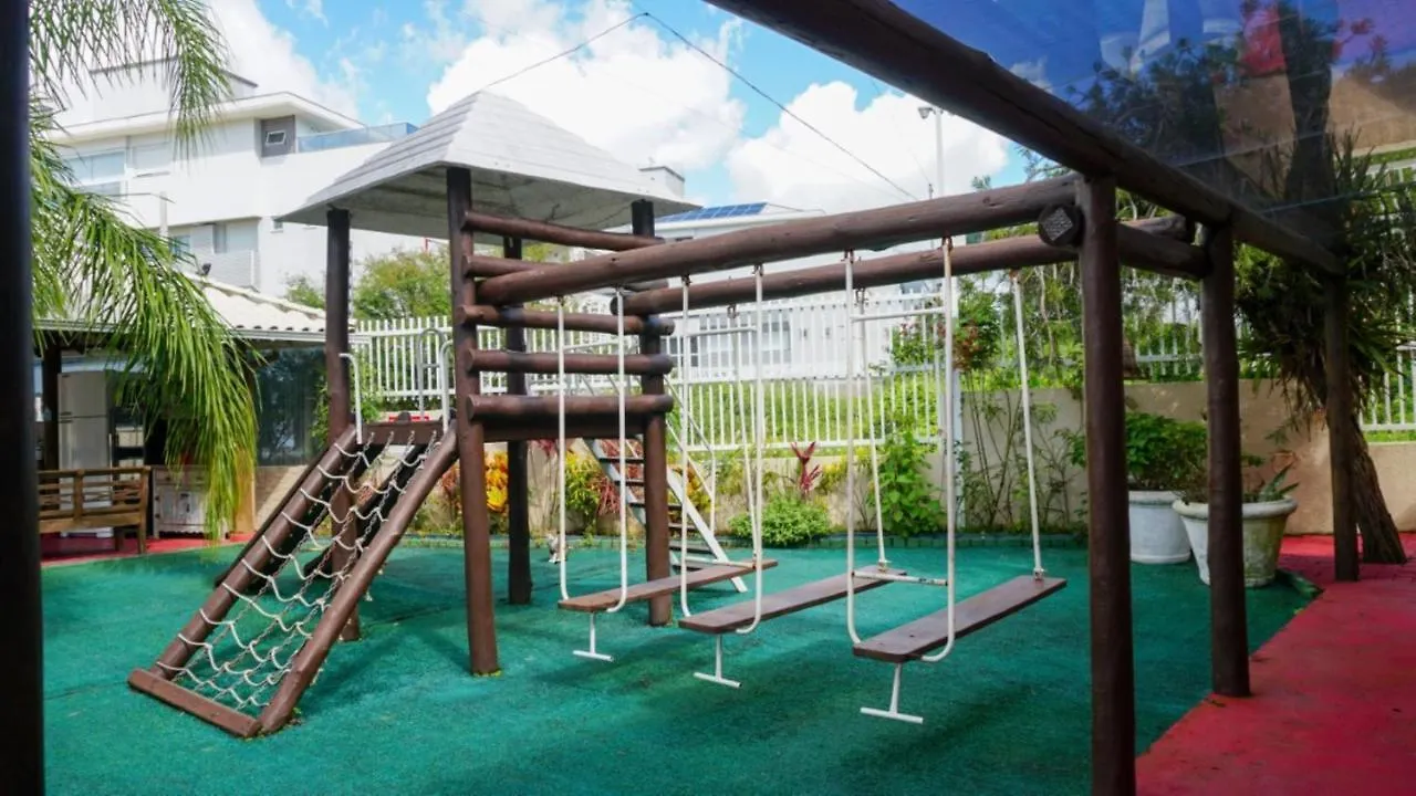 Apartment Villa Giardino: Beachfront Condo with Pool and Sports Facilities Florianopolis