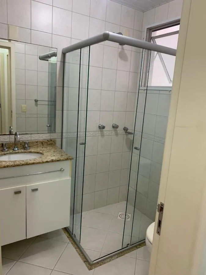 Villa Giardino: Beachfront Condo with Pool and Sports Facilities Florianopolis